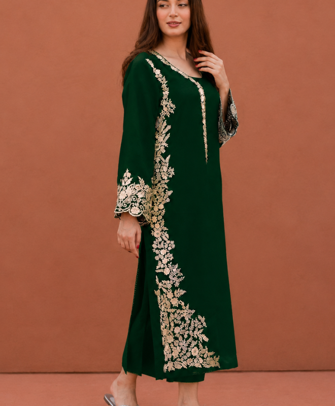 Emerald Green Embroidered Summer Lawn 2 Piece Unstitched