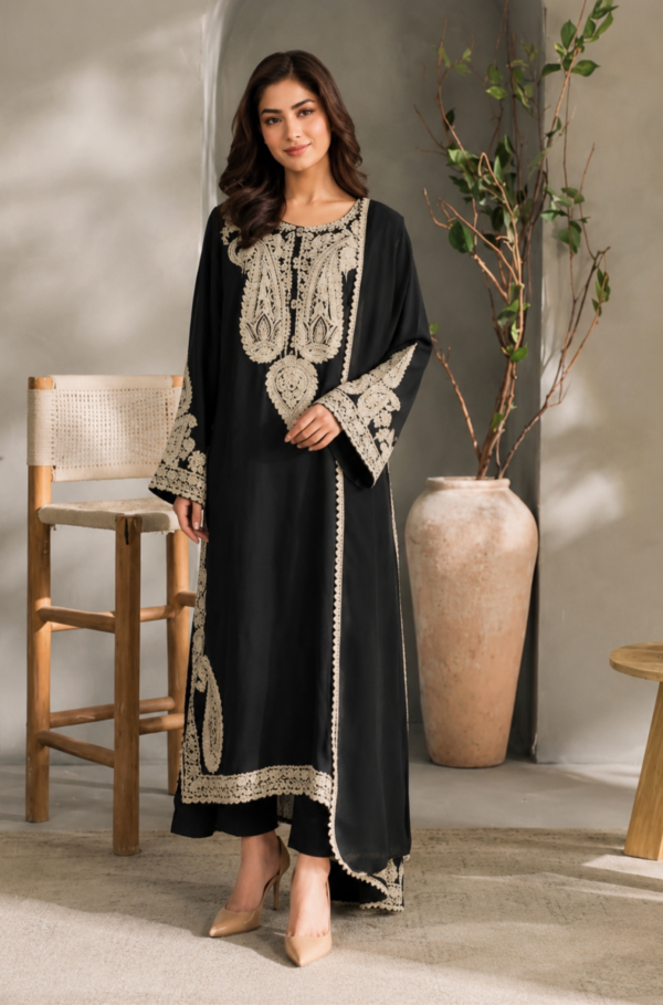 Noir Elegance Embroidered Lawn 3PC Unstitched Suit